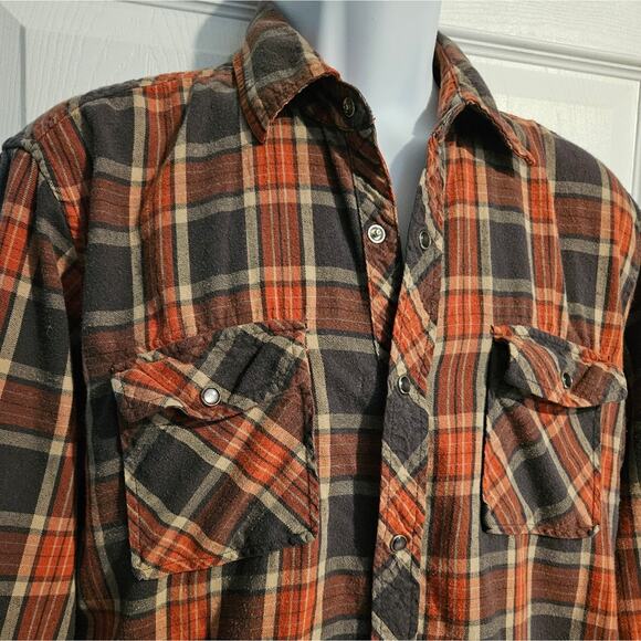 Men's Long sleeved plaid shirt Snap front size L - Picture 9 of 9